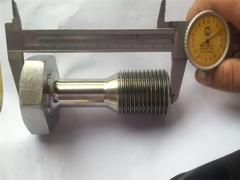Piezas torneadas cnc personalizadas mecanizado de precisión tornillo sujetador